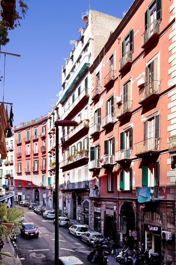 Balconcino Sul Museo Apartment Napoli Bagian luar foto